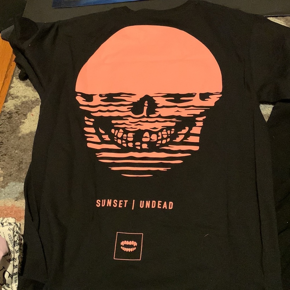 Skull sunset t shirt , never seen shirt like this before or since !!